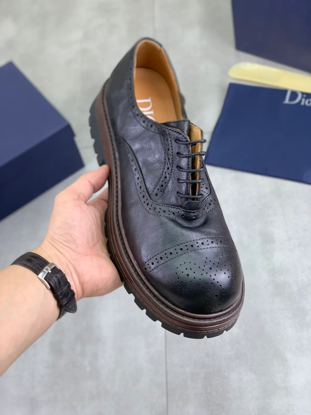 Men's shoes P520 💰【New style】Water-dyed cow lining Original order quality Dior —🆘.Dior Original order purchase, high-end leather shoes, fabric: Made of Italian imported color rubbed wrinkled cowhide➕Water-dyed cow lining/cowhide lining➕Specially available original combination outsole, fine workmanship, real shot🎬Size: 38-45 (with full set of packaging) Color: 3️⃣ colors available